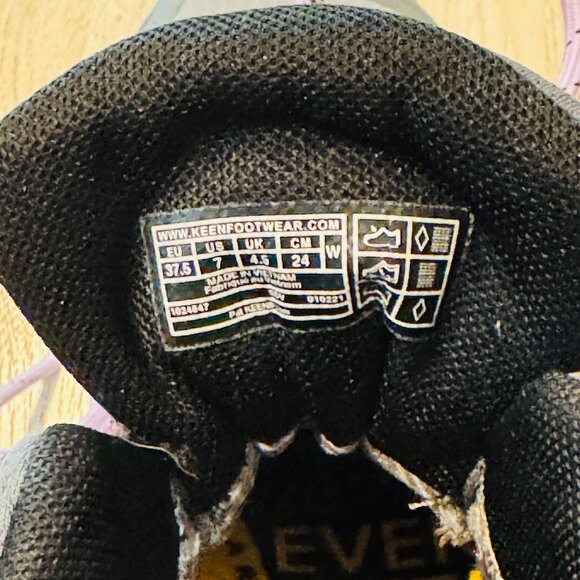 KEEN Women's Size 7 Tempo Flex Waterproof Hiking Boots, Lavender, Like New - Picture 10 of 10